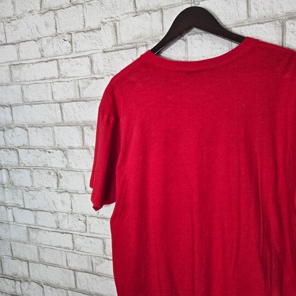 Oakley red short‎ sleeve graphic tee - Picture 13 of 14